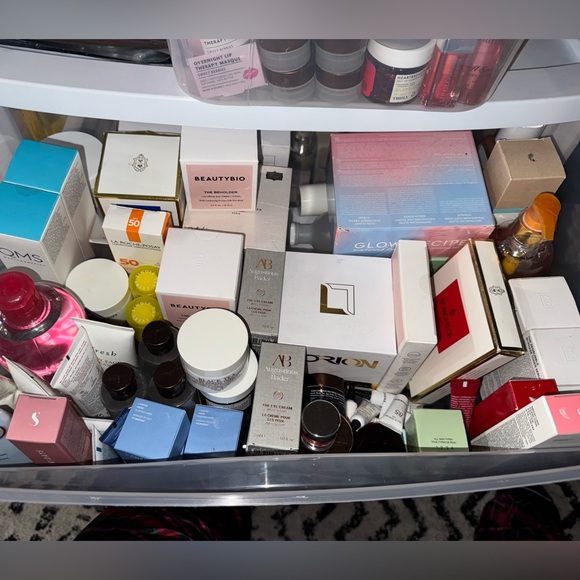 Personalized Custom Beauty Bundle - Picture 5 of 7